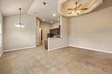 Main picture of 214 Stone Gate Dr