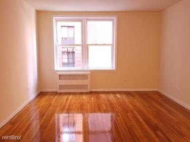 Main picture of 3625 Parsons Blvd