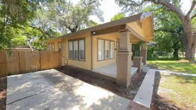 Main picture of 705 E Lake Ave