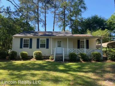 Main picture of 503 Pinetree Rd