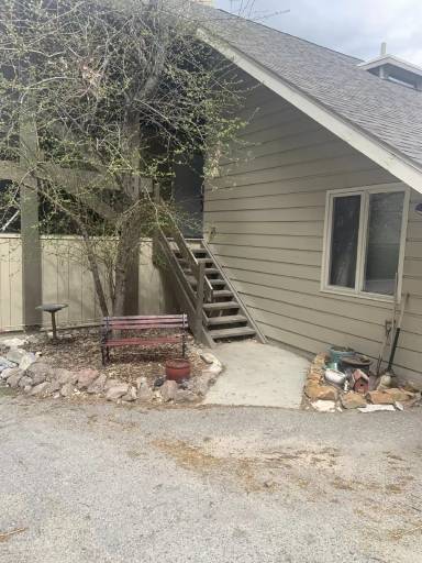 Main picture of 443 N Park Ave