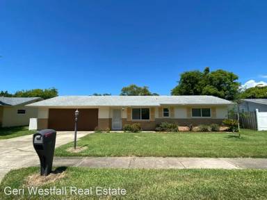 Main picture of 2111 Oriole Ln