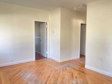 Main picture of 3041 Burdette St