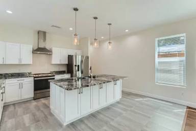 Main picture of 8528 Patsy St
