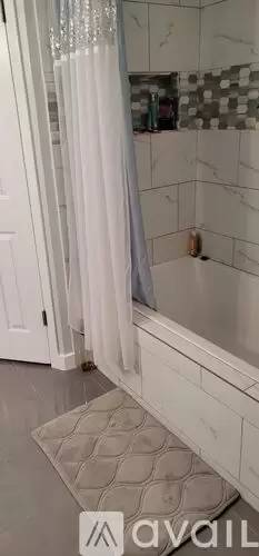 Main picture of 105 Etta Pl