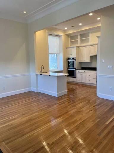Main picture of 22 Beacon St
