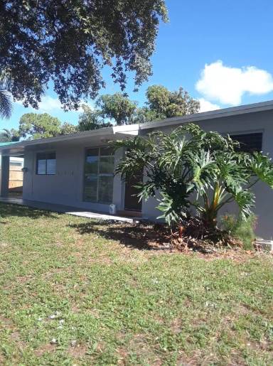 Main picture of 223 SE 14th Pl