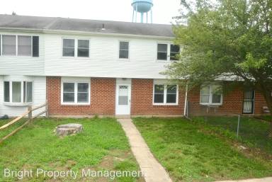 Main picture of 484 W Duck Creek Rd