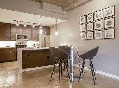Main picture of 203 Lavaca St