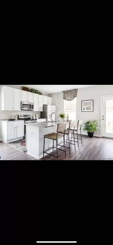 Main picture of 2119 Blossom Trail Ave