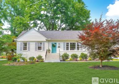 Main picture of 11204 Birchcrest Rd