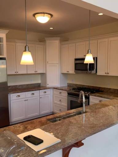 Main picture of 22 White Oaks Ln