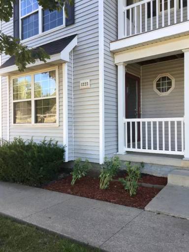 Main picture of 1223 SW Twin Gates Dr