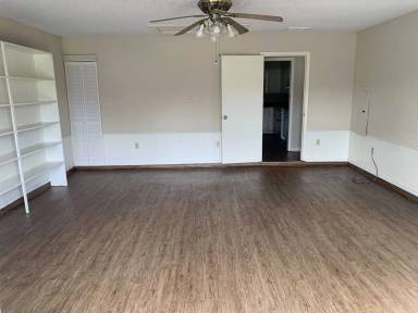 Main picture of 2201 Ramada Dr