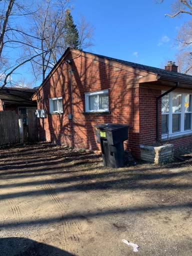 Main picture of 15168 Evergreen Rd