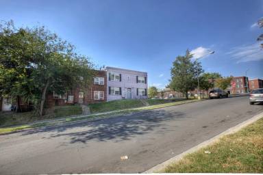 Main picture of 928 19th St NE