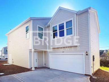 Main picture of 311 Huisache St