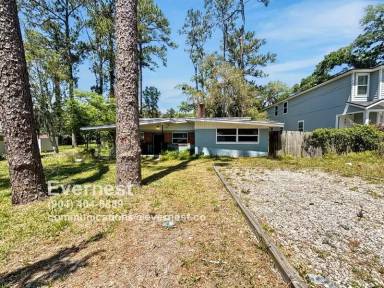 Main picture of 7935 India Ave