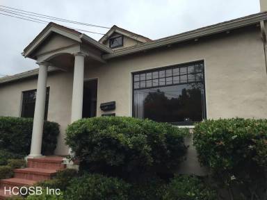 Main picture of 302 N Soledad St