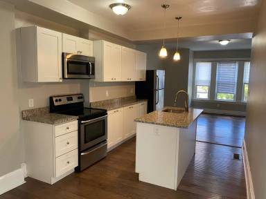 Main picture of 528 E King St