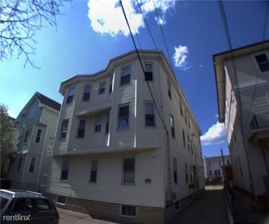 Main picture of 87 Penn St