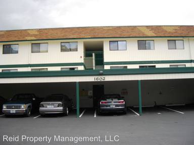 Main picture of 1588 Naval Ave