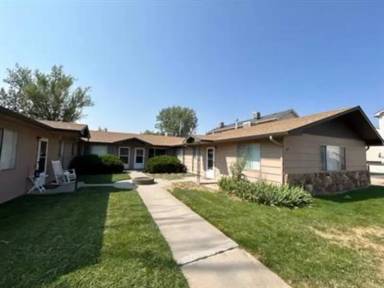 Main picture of 441 Independent Ave
