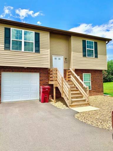 Main picture of 504 Thomas St