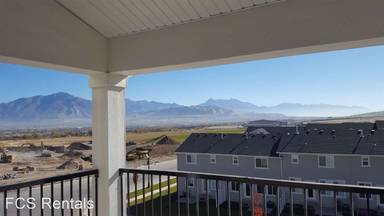 Main picture of Eagle View Condos