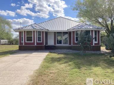 Main picture of 501 W Corpus St