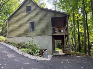 Main picture of 4 Matthews Creek Ln