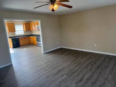 Main picture of 511 S Central Ave