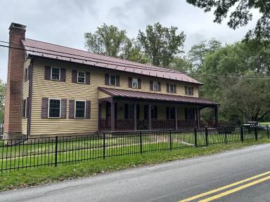 Main picture of 671 Overlys Grove Rd