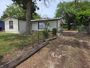 Main picture of 131 Woley Dr