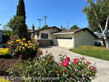 Main picture of 3270 Machado Ave
