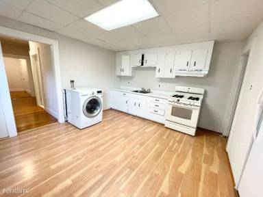 Main picture of 122 Buttonwood St