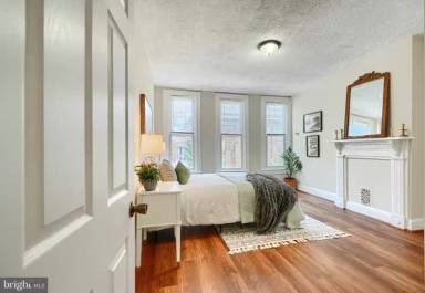 Main picture of 20 Parkin St
