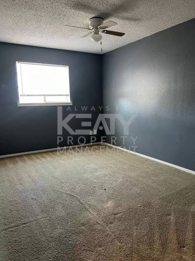 Main picture of 22 Larkspur Ln