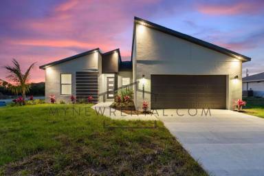 Main picture of 2289 Logsdon St