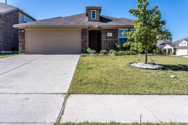 Main picture of 9475 Smoke Tree Dr