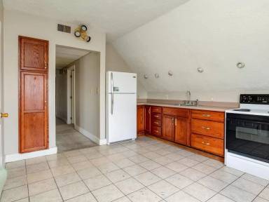 Main picture of 299 Jefferson St