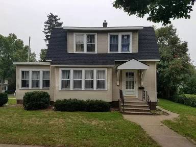 Main picture of 829 Chicago Ave