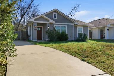 Main picture of 1009 G W Jackson Ave