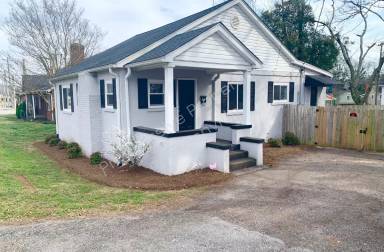 Main picture of 422 E Blue Ridge Dr