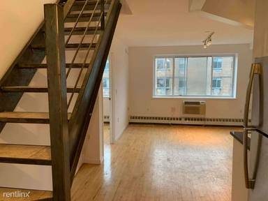Main picture of 319 E 8th St
