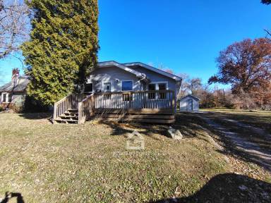 Main picture of 2104 Drexel Dr