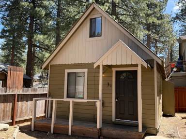 Main picture of 1227 Sierra Blvd