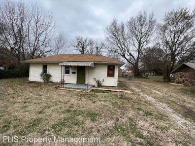 Main picture of 1615 W Scott St