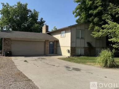 Main picture of 1631 S Von Elm St
