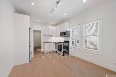 Main picture of 737 Ashbury St